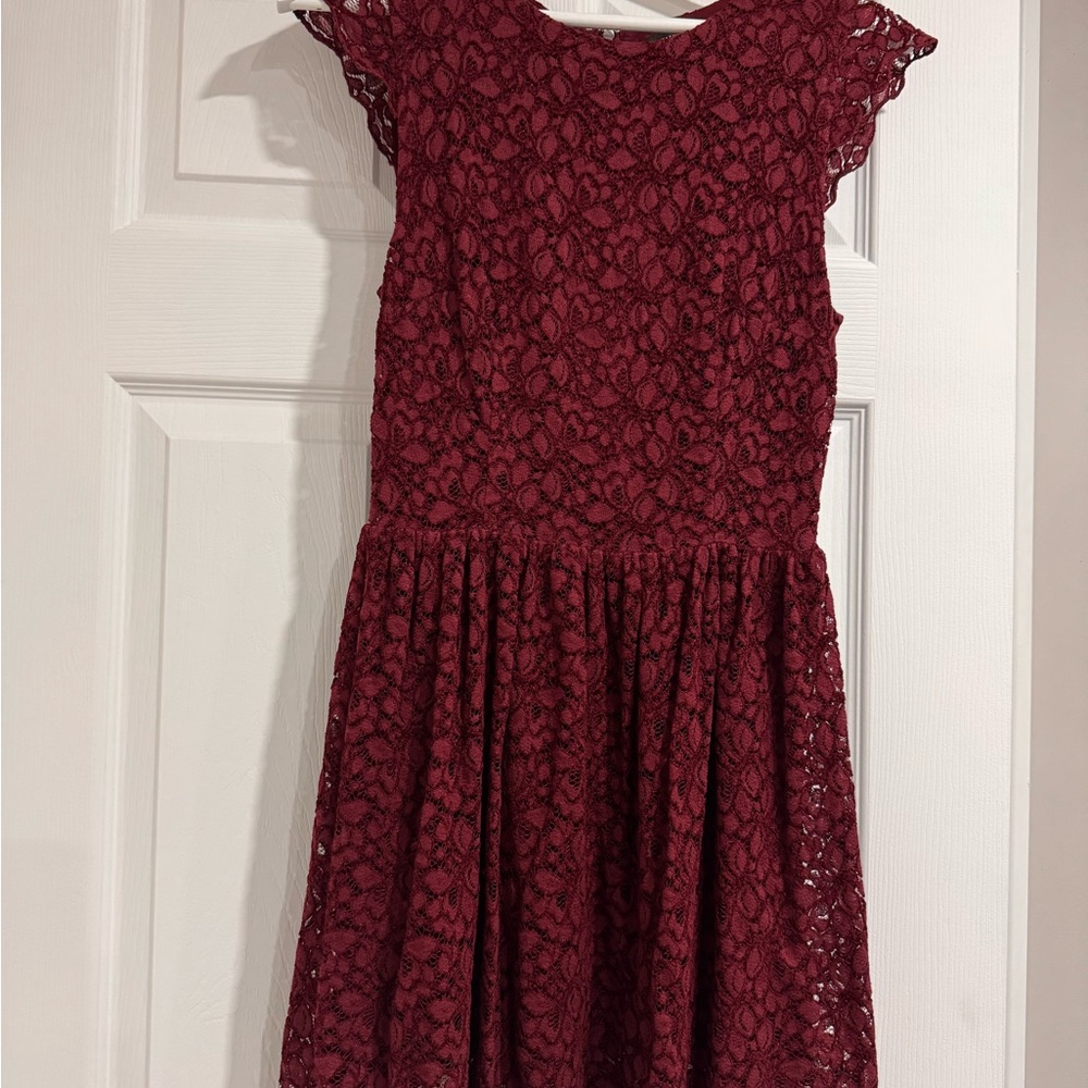 Talula Lace Dress in Burgundy